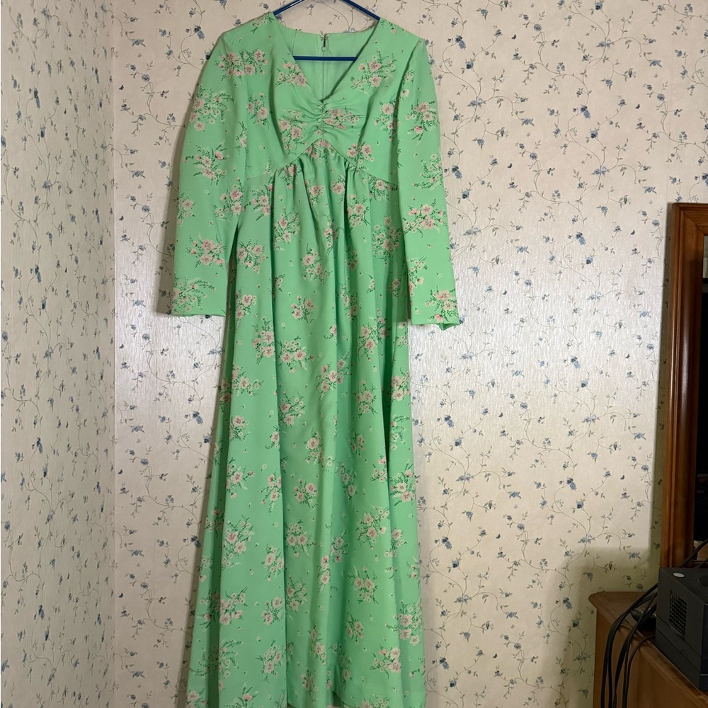 Late 60s Early 70s Handmade Minty Ren Faire Maxi Pink Floral Dress Size Small